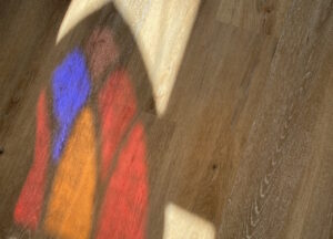 stained-glass-on-wood-1580x1140