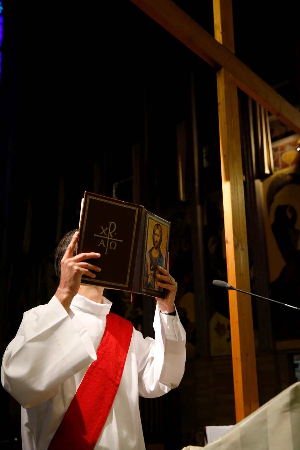 Catholic mass. Gospel proclamation.